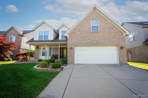 24432 Charles Dr, Trenton, MI 48183