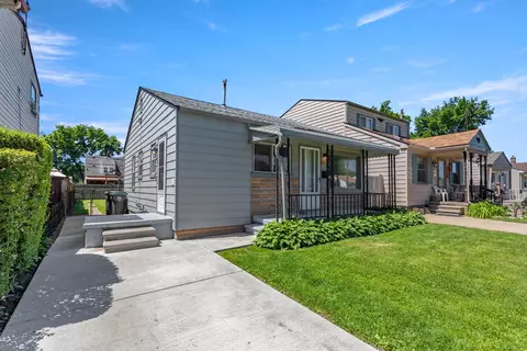 2527 Downing St, Melvindale, MI 48122