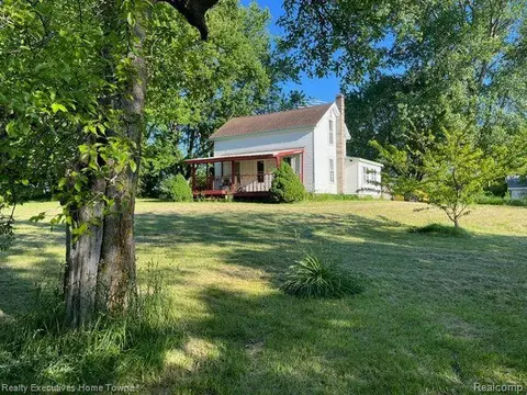 3515 Hurds Corner Rd, Dayton, MI 48744