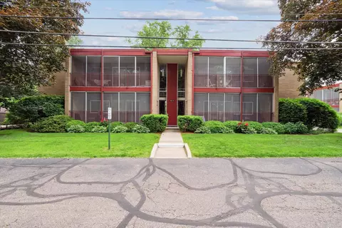 16573 Middlebelt Rd, Livonia, MI 48154