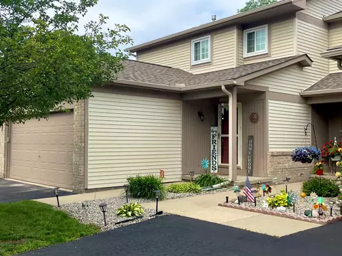 35556 Dove Trl, Westland, MI 48185