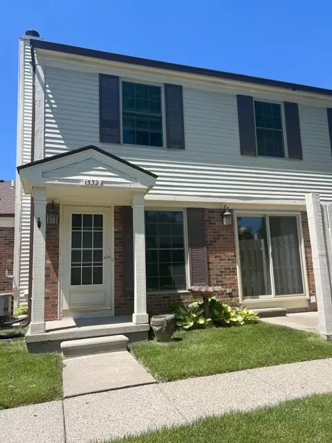 1532 Dover Hl S, Walled Lake, MI 48390
