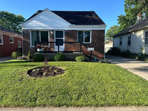 783 Highland Ave, Lincoln Park, MI 48146