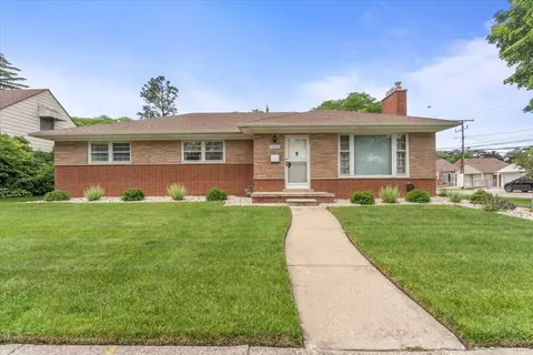 13100 Veronica St, Southgate, MI 48195
