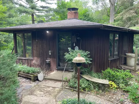5465 Hadley Rd, Goodrich, MI 48438