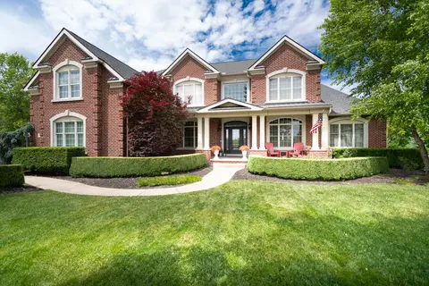17779 Briar Ridge Ln, Northville, MI 48168