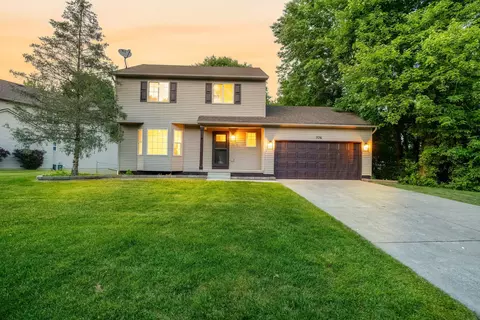 526 Cove View Dr, Waterford, MI 48327