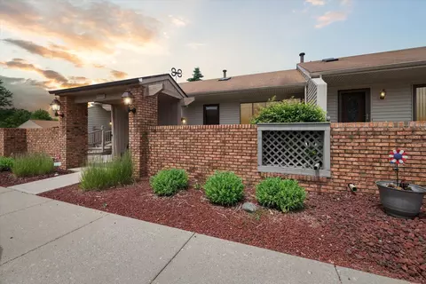 62178 Ticonderoga 2 83 #2, South Lyon, MI 48178