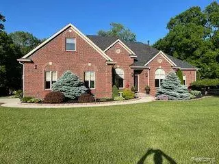 13178 N Bray Rd, Thetford, MI 48420