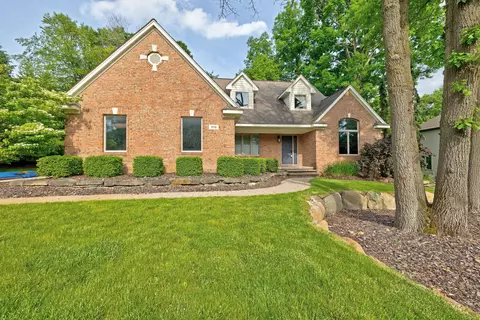 998 Wildbrook Ln, Orion, MI 48362