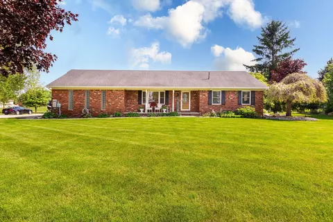 14475 Gilbert Rd, Berlin, MI 48002