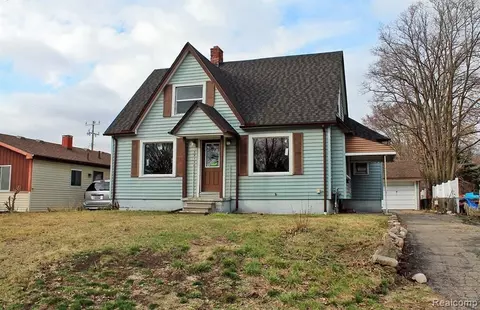 35128 Sheffield St, Westland, MI 48186