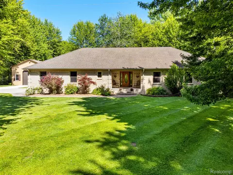 6631 Meldrum Rd, Ira, MI 48023