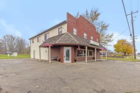 4812 Port Sheldon St, Blendon, MI 49426