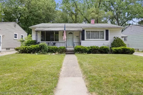 26811 Vassar Ave, Redford, MI 48240