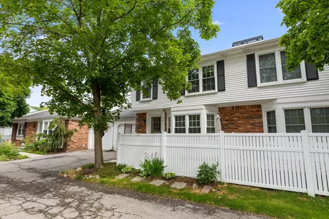 42145 Mill Race Cir, Plymouth, MI 48170