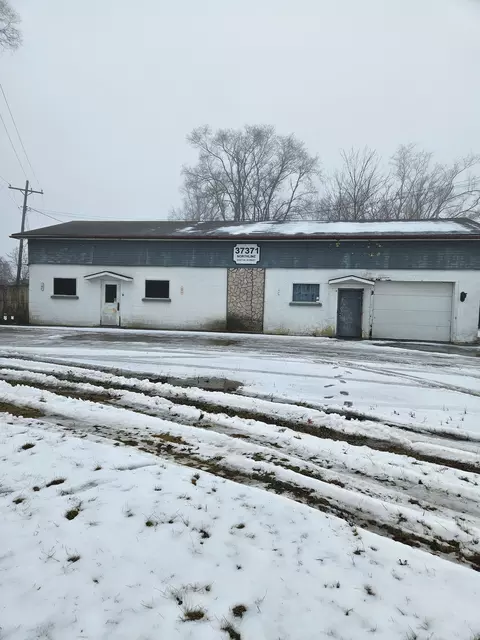 37371 Northline Rd, Romulus, MI 48174 photo 1