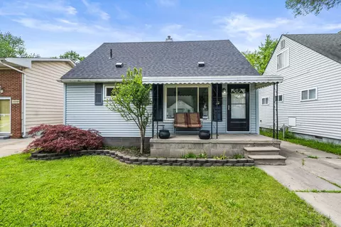 24257 Lauren Ave, Warren, MI 48089