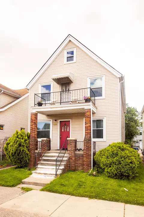 9615 Gallagher St, Hamtramck, MI 48212