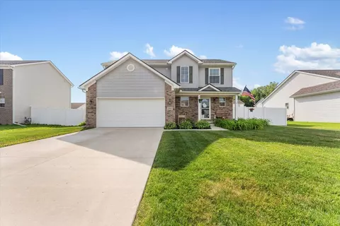 2063 Monohan Dr, Monroe, MI 48162