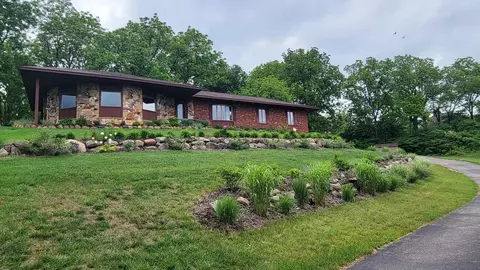 6785 Townview Dr, Independence, MI 48346