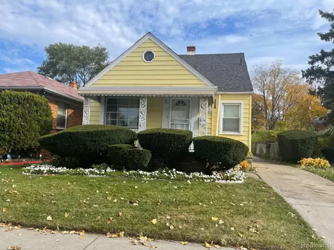 18660 Charest St, Detroit, MI 48234