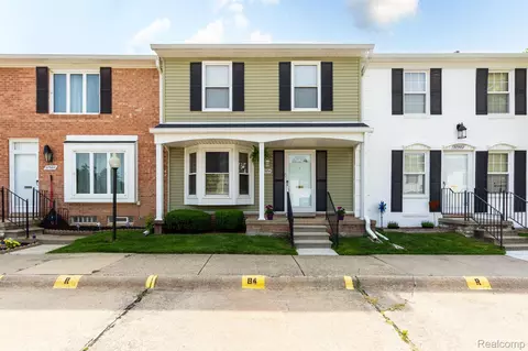 37584 Charter Oaks Blvd, Clinton Township, MI 48036