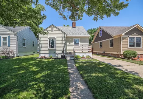 1330 Oxford, Wyandotte, MI 48192