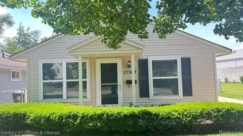 17307 Prospect St, Melvindale, MI 48122
