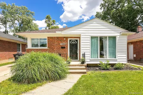 23836 Moritz St, Oak Park, MI 48237
