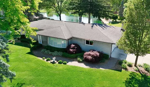 54511 Merkel Ln, Shelby Township, MI 48316