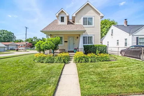 172 W Morehouse Ave, Hazel Park, MI 48030