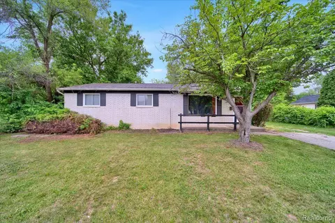 2238 Spring Hill Ave, Inkster, MI 48141
