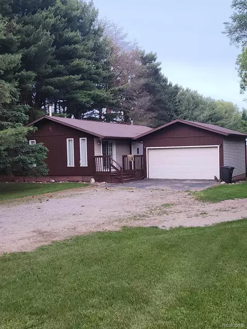 2345 S Sheridan Rd, Juniata, MI 48723
