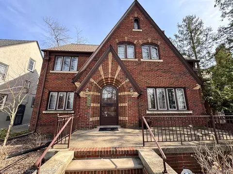 19000 Muirland St, Detroit, MI 48221