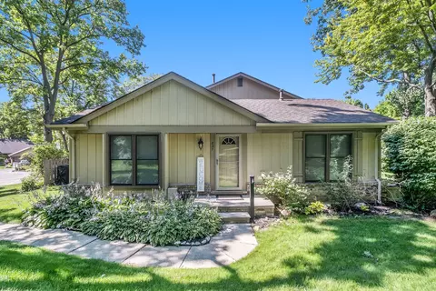 837 Langdon Crt Ct, Rochester Hills, MI 48307