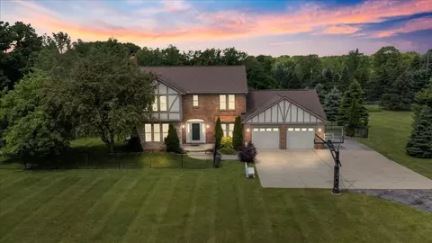8597 Sashabaw Rd, Independence, MI 48348