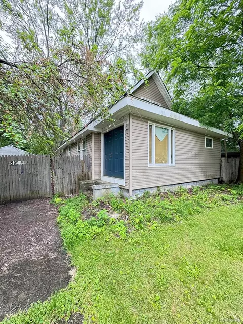 28535 Beechnut St, Inkster, MI 48141