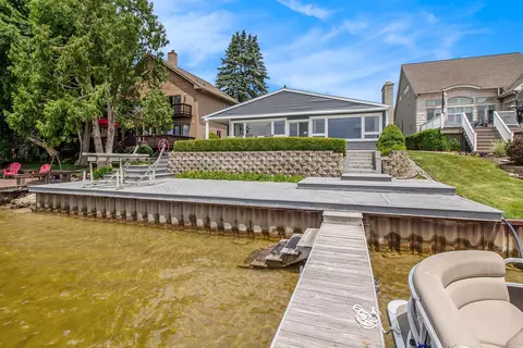 8428 Woodland Shore Dr, Brighton, MI 48114