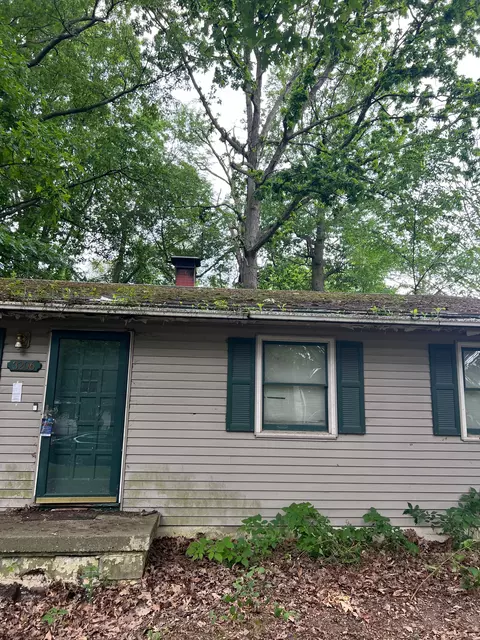 3206 Wyoming Ave, Flint, MI 48506