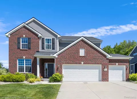 1228 Cannonade Loop, Oceola, MI 48843