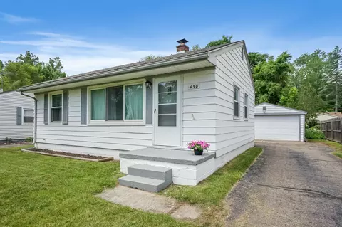 450 Rivard Blvd, Waterford, MI 48327
