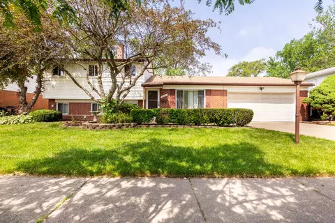 14121 Brentwood St, Livonia, MI 48154