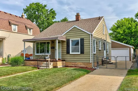 592 Hamata Ave, Hazel Park, MI 48030