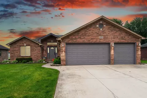 55769 Fallbrooke Dr, Macomb, MI 48042