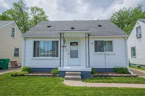 24619 Dale Ave, Eastpointe, MI 48021