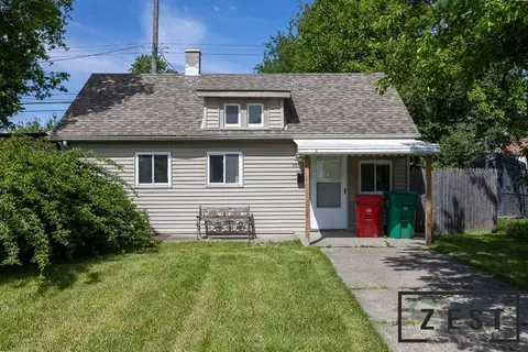 22751 Tuscany Ave, Eastpointe, MI 48021