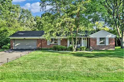 16195 Fairview Crs Cres, Southfield, MI 48076