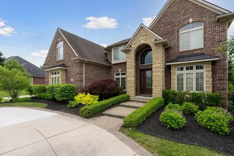 17017 Horseshoe Dr, Northville, MI 48168