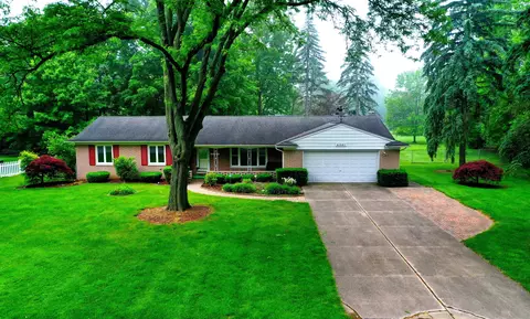 6341 Donaldson Dr, Troy, MI 48085